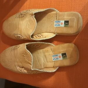 Women's Leather Slippers